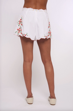 Load image into Gallery viewer, Trinity Shorts Winsie Embroidery