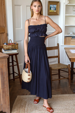 Load image into Gallery viewer, Vacation Top Midnight Linen