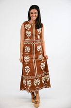 Load image into Gallery viewer, Maura Maxi Skirt Scarlett Petals