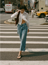 Load image into Gallery viewer, Frida Crop Smitten