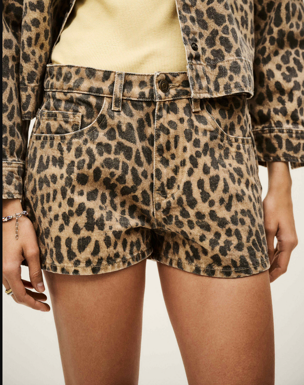 Rosie Short Beige