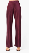 Load image into Gallery viewer, Bristol Mid Rise Pant Blackberry