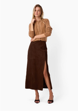 Load image into Gallery viewer, Dorian Chashmere Cardigan Caramel