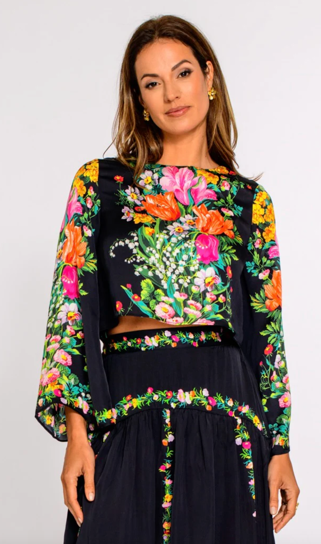 Gia Top Centerpiece Black