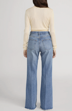 Load image into Gallery viewer, The Lax Numeral Raw Fray