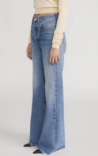 Load image into Gallery viewer, The Lax Numeral Raw Fray