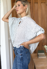 Load image into Gallery viewer, Mandarin Collar Top Signet Olive