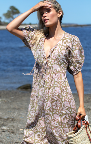 Bastian Dress Cassis Gothic Olive