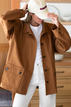 Load image into Gallery viewer, Atelier Errand Jacket Caramel