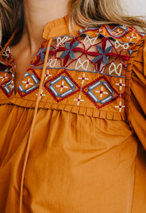 Diella Top Caramel