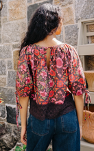 Load image into Gallery viewer, Veda Top Tabitha Floral