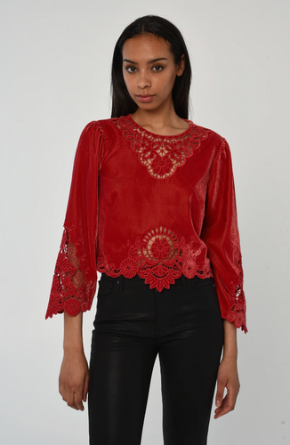 Alina Top American Beauty