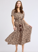 Load image into Gallery viewer, Francoise Skirt Cocoa Floral
