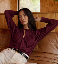 Load image into Gallery viewer, Jeannie Keyhole Top Port