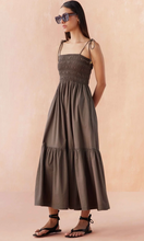 Load image into Gallery viewer, Adley Maxi Solid Fawn