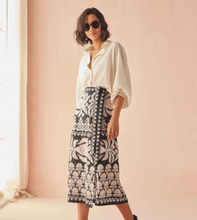 Load image into Gallery viewer, Nero Blouse Coconut