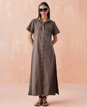 Load image into Gallery viewer, Amira Midi Solid Fawn