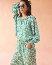 Load image into Gallery viewer, Riviera Blouse Marlie Matcha