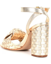 Load image into Gallery viewer, Kareena Knot Platina