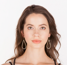 Load image into Gallery viewer, Louis Earrings 18K Gold Plated