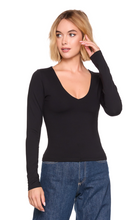 Load image into Gallery viewer, V Neck LS 5&quot; BLK