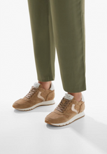 Load image into Gallery viewer, Julia Suede Light Brown Sneaker