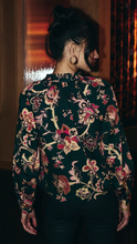 Load image into Gallery viewer, Scarlet Top Leonie Floral Print