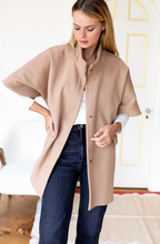Load image into Gallery viewer, Layering Jacket Camel