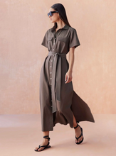 Load image into Gallery viewer, Amira Midi Solid Fawn