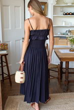 Load image into Gallery viewer, Vacation Top Midnight Linen