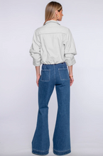 Load image into Gallery viewer, Carter Top Solid White