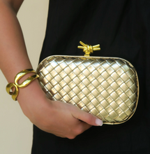 Load image into Gallery viewer, Bonne Chain Clutch Gold