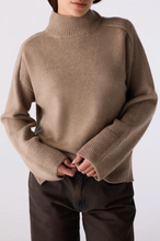 Load image into Gallery viewer, Juna Sweater Root